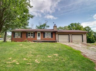 524 W Schultz St, Shipman, IL 62685
