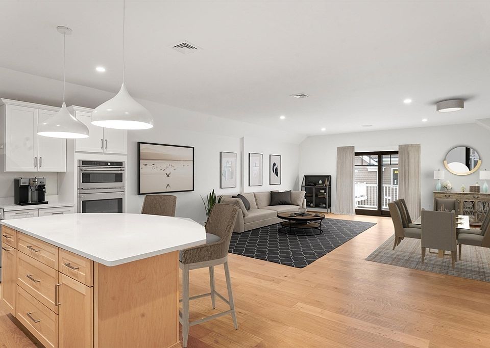 1st image of 134 Court St #13