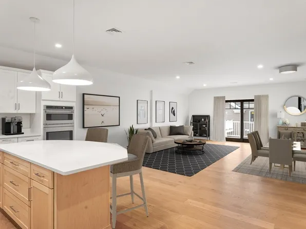 134 Court St #13, Plymouth, MA 02360