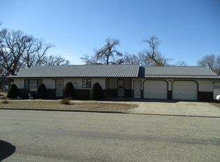 404 Ash St, Ireton, IA 51027