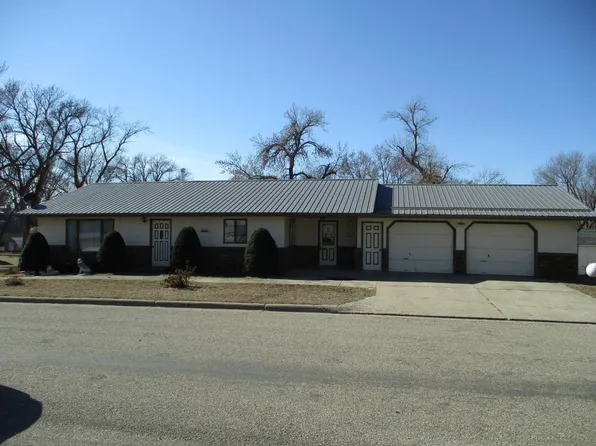 404 Ash St, Ireton, IA 51027