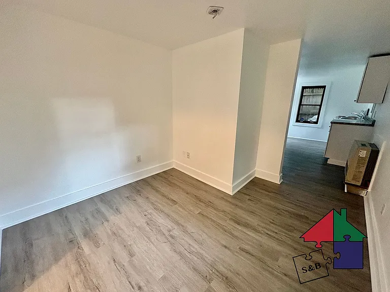 214 Pine St #216 — Photo 15
