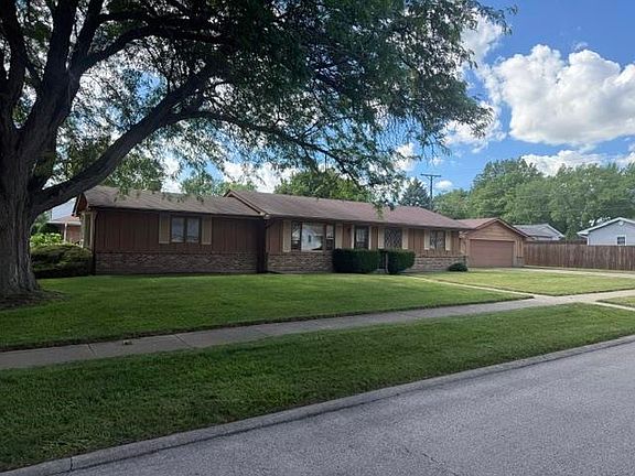 3rd image of 1007 Fieldcrest Dr