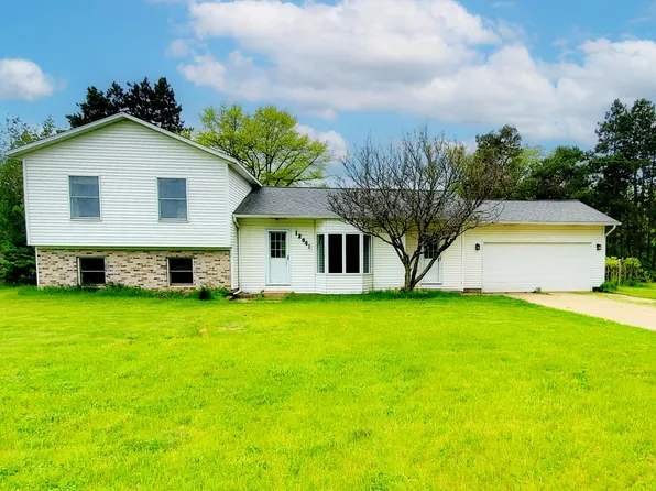 12641 Patricia Ave, Grant, MI 49327