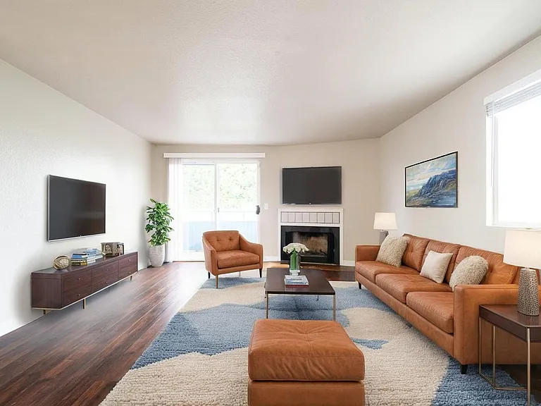 Westmont Apartments — Photo 14