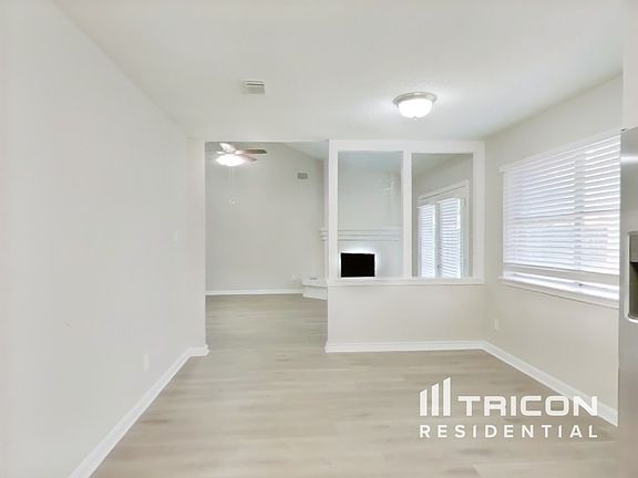 4th image of 18927 Jodywood Dr
