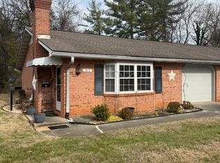 910 Windridge Dr #1, Maryville, TN 37803