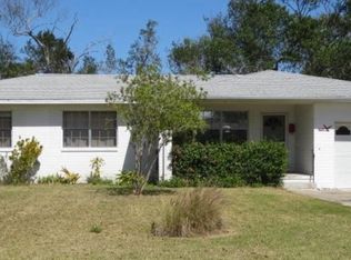 1639 Ridge Ave, Holly Hill, FL 32117