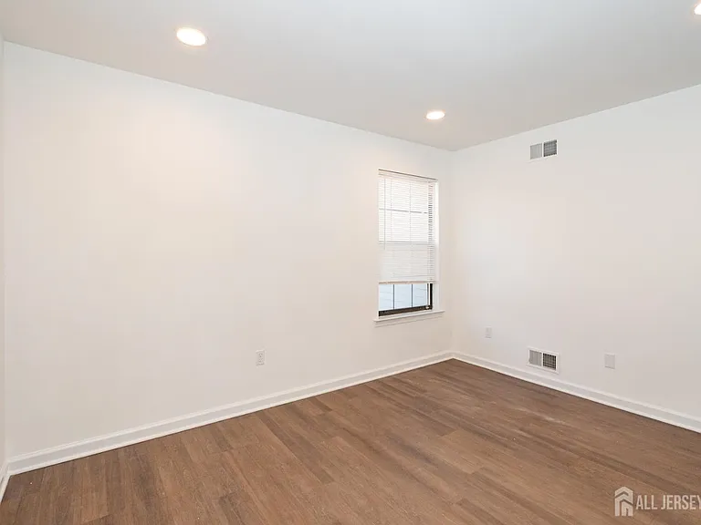 801 Woodbridge Commons Way — Photo 16