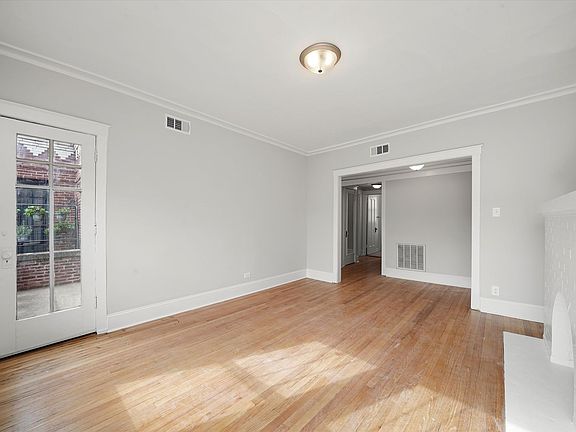 5th image of 2516 N Kedzie Blvd #916