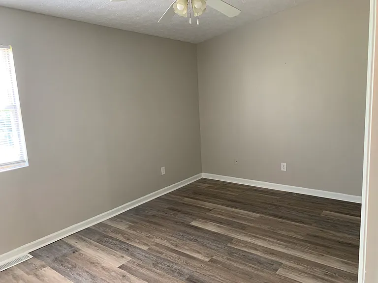 239 Donalynn Dr — Photo 9