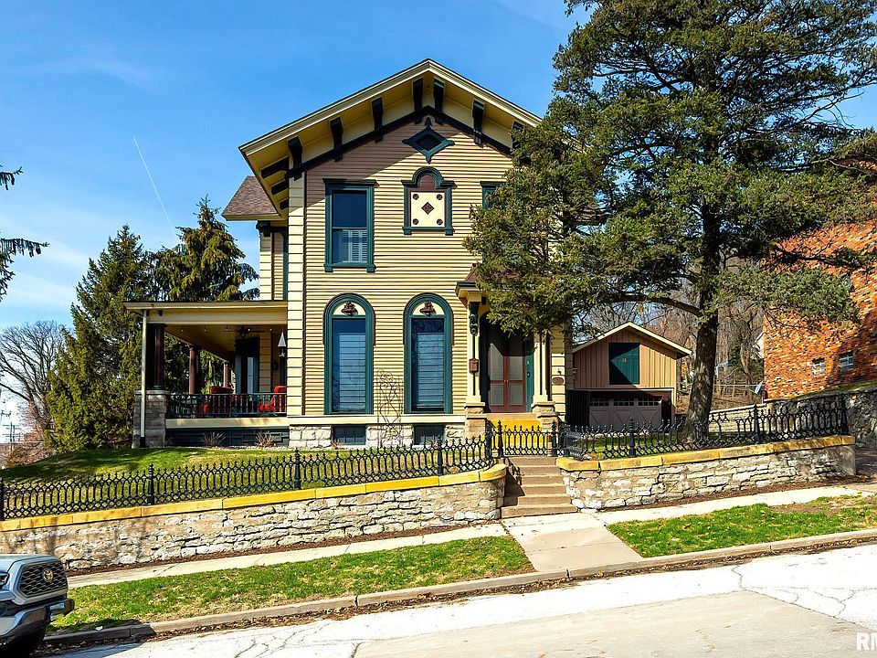 1st image of 718 Bridge Ave