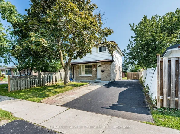 7635 Anaka Dr, Mississauga, ON L4T 3H8