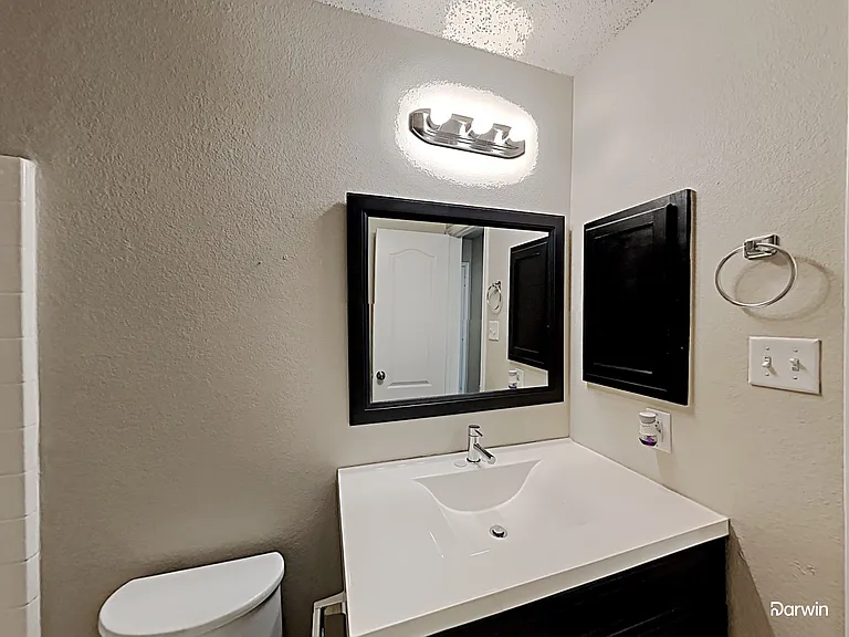 1210 Hampton Dr — Photo 14
