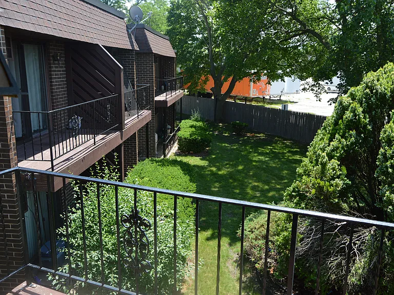 57 Washington Blvd #212 — Photo 25