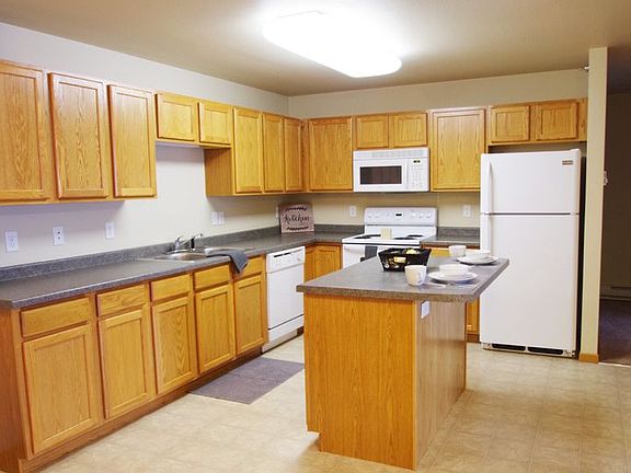 2nd image of 1830-1834 E Capitol Ave #1834-133