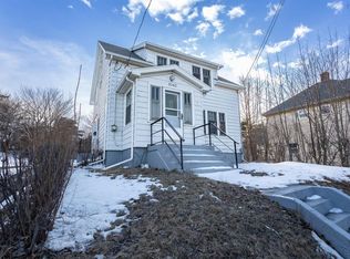 1042 George St, Sydney, NS B1P 1M8