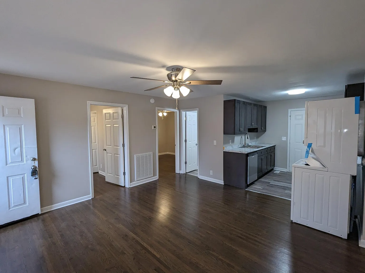 2 bed, 780 sqft, $1,450 — Photo 4