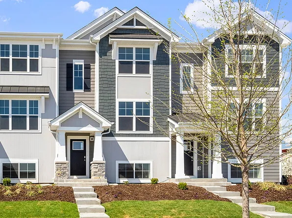 2263 Glacier St, Mundelein, IL 60060