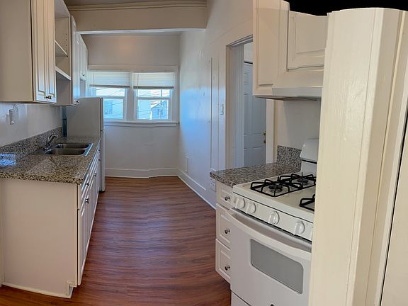 3rd image of 723 Lime Ave #723