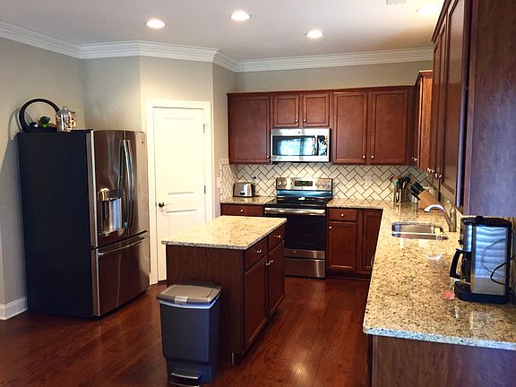 4th image of 2507 Baytree Dr