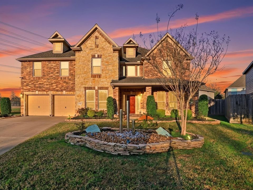 1st image of 2206 Lisa Ln