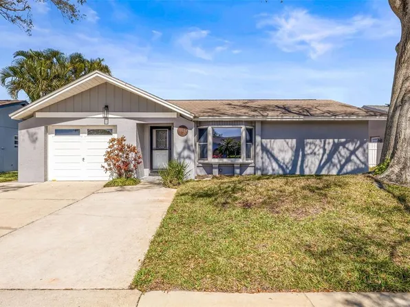 11819 109th Ct, Seminole, FL 33778
