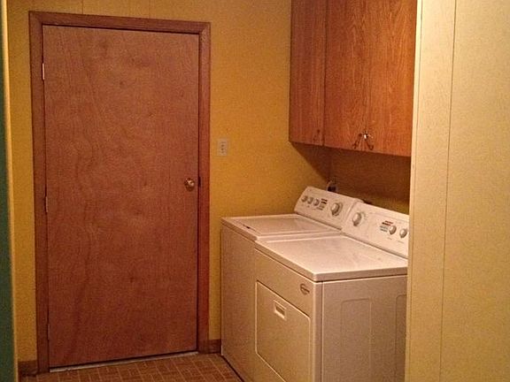 5th image of 2223 Beech Ln