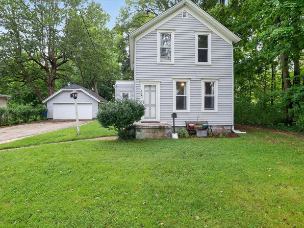 635 S Saint Joseph Ave, Niles, MI 49120