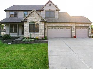 3161 Walkerview Dr, Hilliard, OH 43026