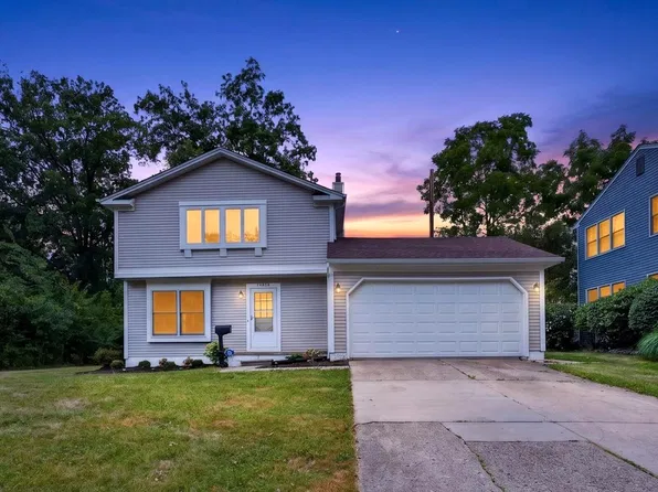 1506 Dicken Dr, Ann Arbor, MI 48103