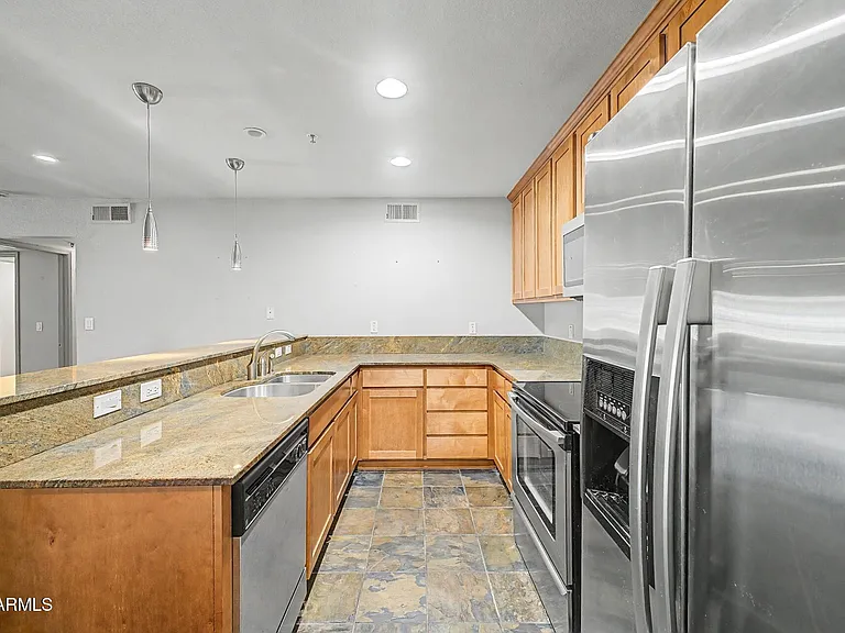 4704 E Paradise Village Pkwy N #121 — Photo 7