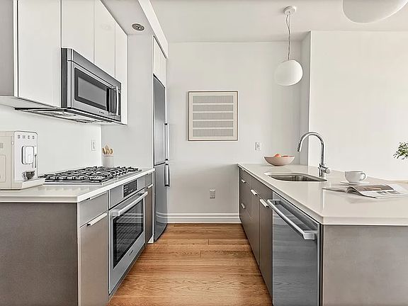 3rd image of 1 S 1st St APT 35J