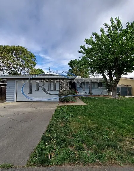 745 Queens Ave — Photo 25