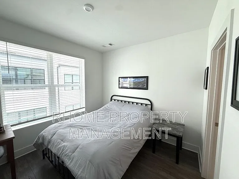 729 Eloise Way SE — Photo 14