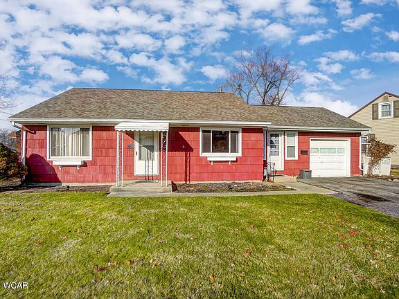 5th image of 720 Maplewood Dr