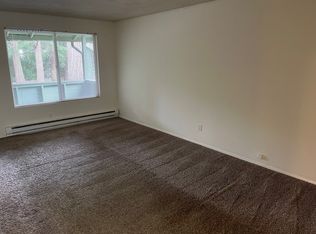 9421 Avondale Rd NE APT 16, Redmond, WA 98052