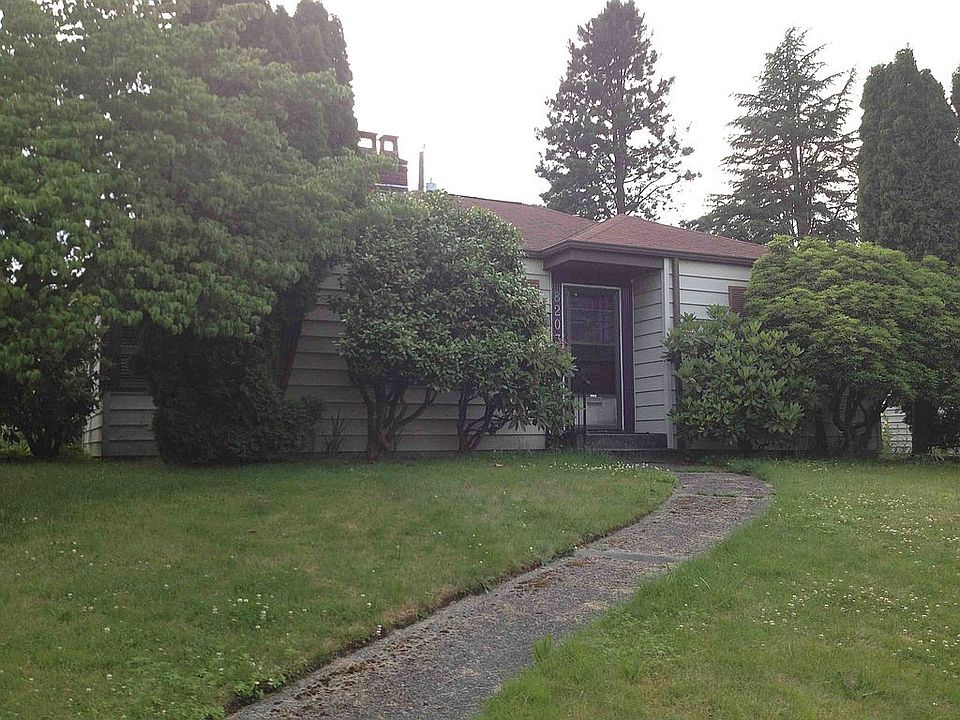 2nd image of 8203 Ravenna Ave NE