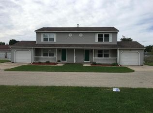 609 E Main St, Fremont, MI 49412