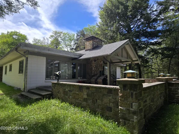 1029 Lake View Dr, Benton, PA 17814