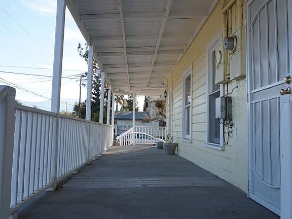2nd image of 403 W Latham Ave