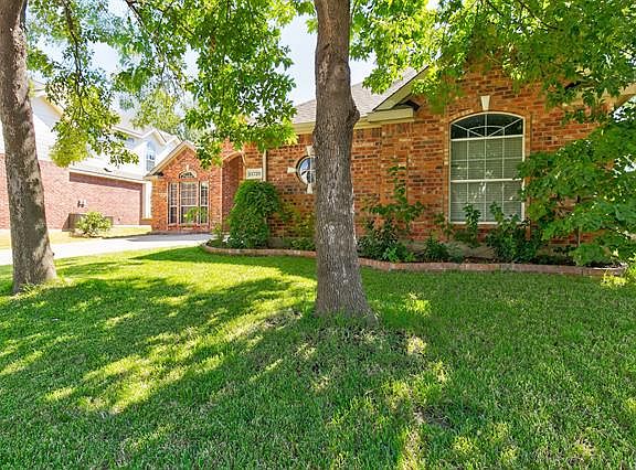 3rd image of 11720 Pheasant Creek Dr