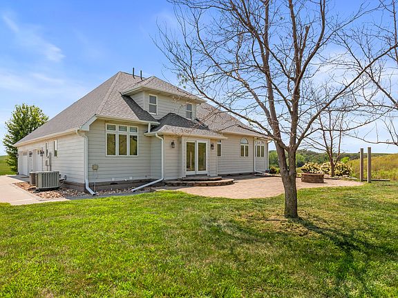 5th image of 802 Cedar Rd