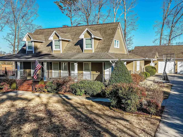 913 Gant Hill Rd, Scottsboro, AL 35769