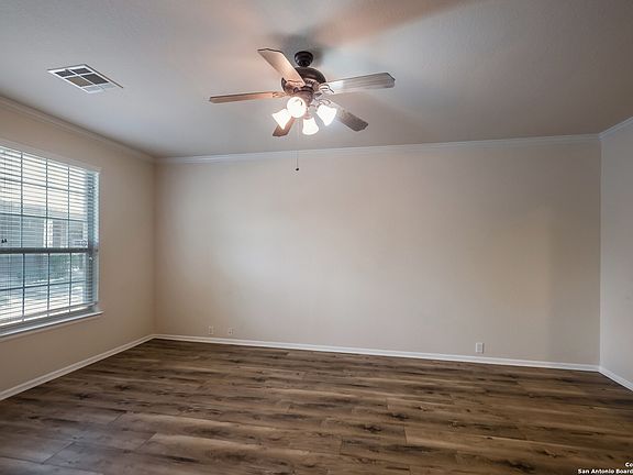 3rd image of 2538 GRAYSON WAY