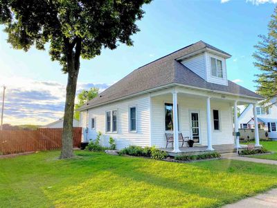 527 N Michigan St, Prairie Du Chien, WI, 53821