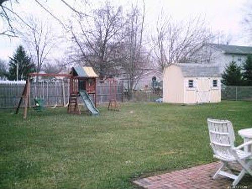 2nd image of 32 Glendale Rd