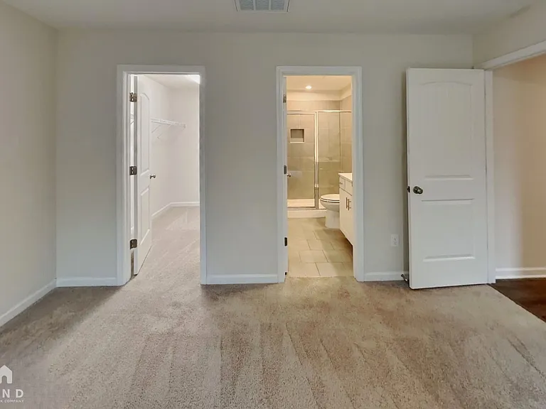 6823 Hardwick Ln — Photo 8