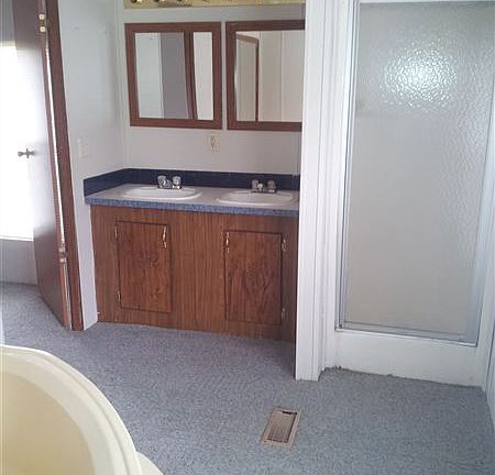 Master bath-double sinks, soaker tub and shower.