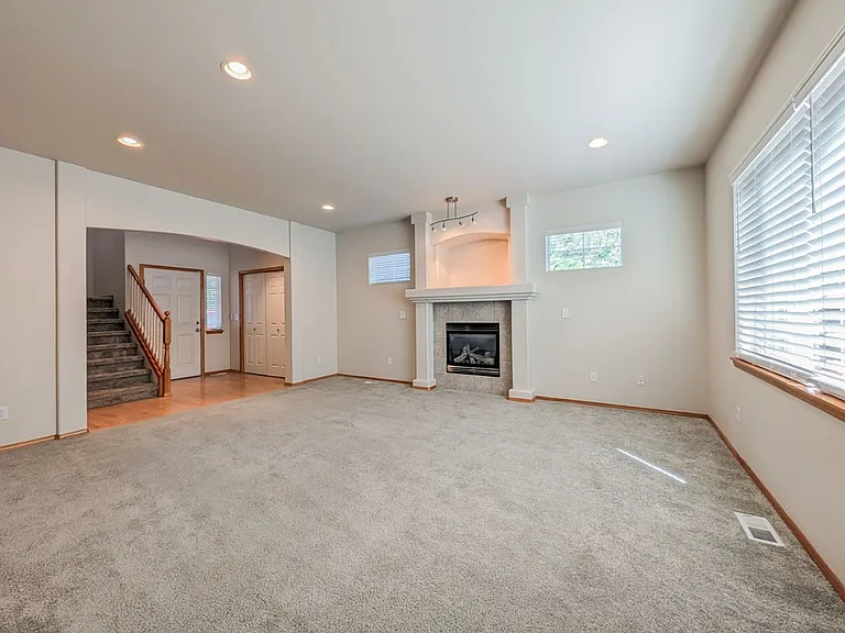 1218 147th Pl SW — Photo 6